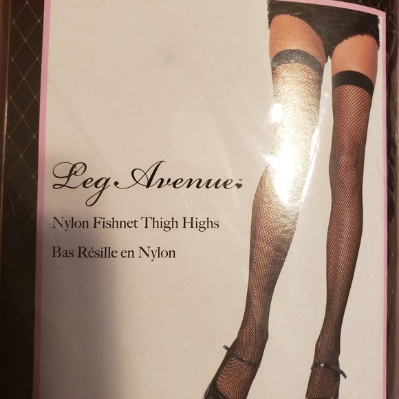 LEGS AVENUE RED NYLON FISHNET THIGH HIGHS ONE SIZE P4 - Picture 2 of 3